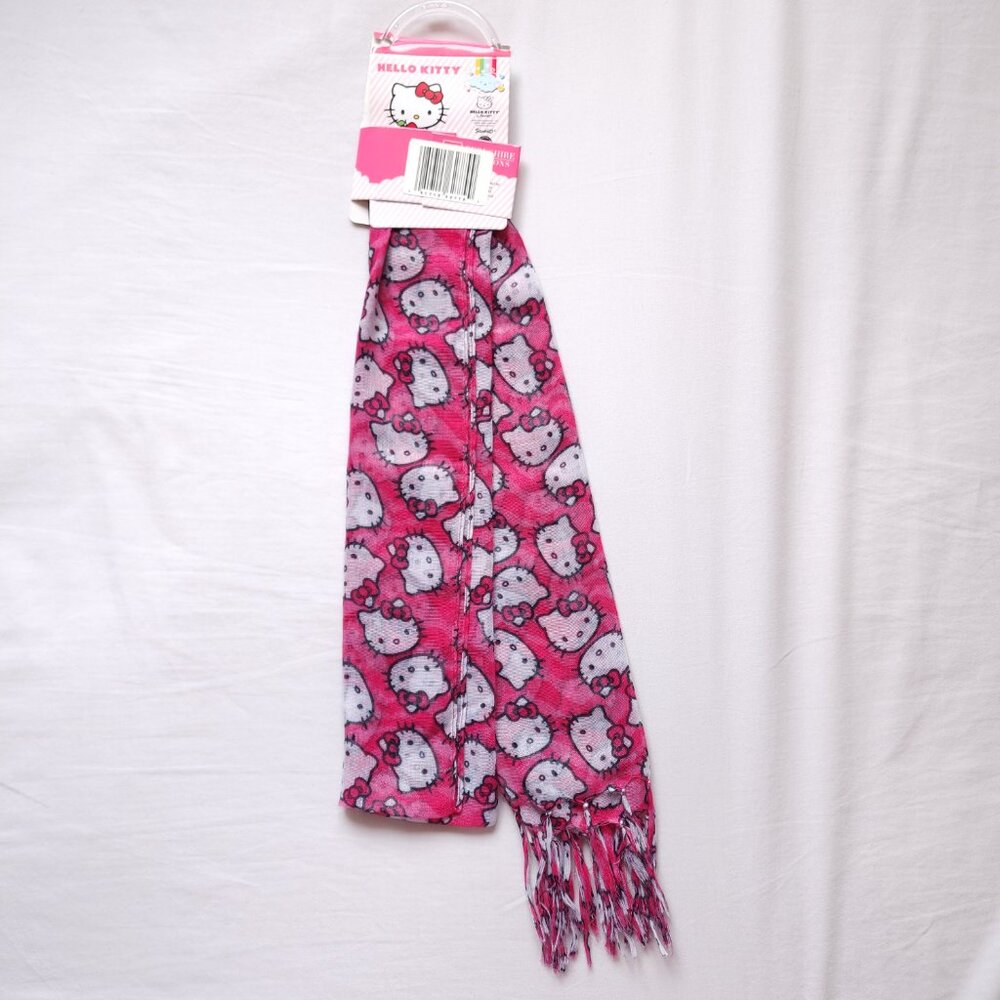Hello Kitty Scarf - Picture 2 of 4